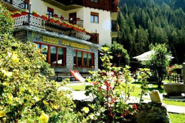 Hotel Le Campagnol Чамполук Екстериор снимка