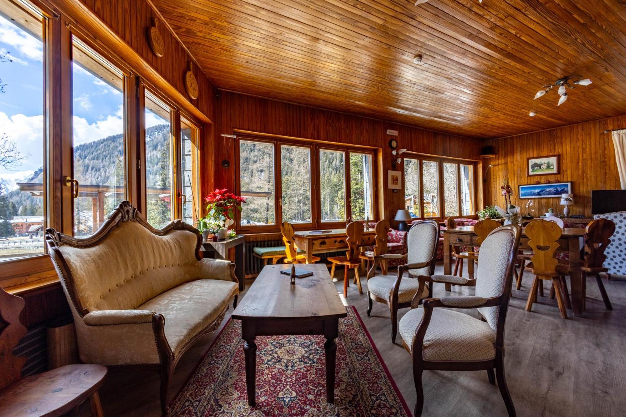 Hotel Le Campagnol Чамполук Екстериор снимка