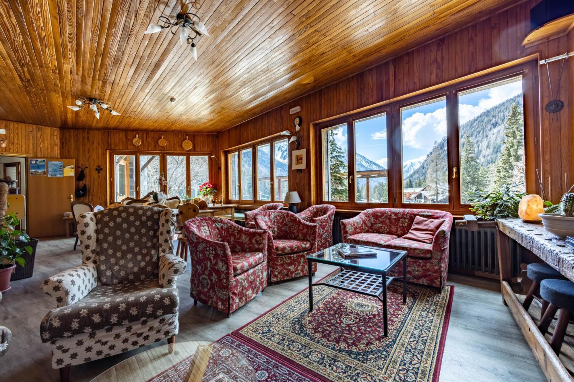 Hotel Le Campagnol Чамполук Екстериор снимка